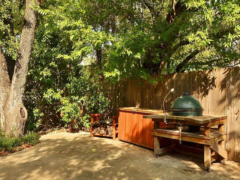 5018 Shoal Creek Blvd — Photo 29