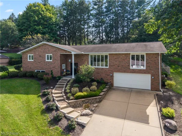 47650 Morningside Dr, Saint Clairsville, OH 43950