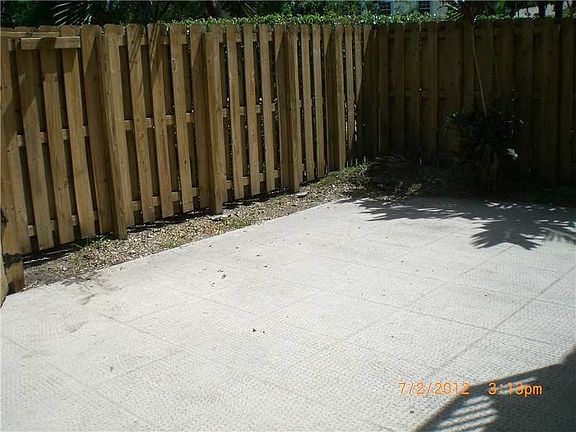 5th image of 9882 NW 6th Ct