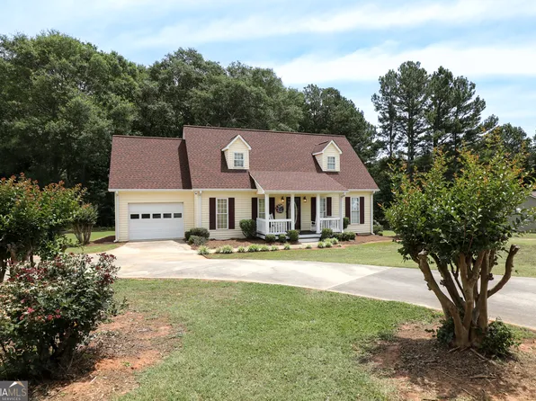 209 Adams Place Dr, Royston, GA 30662