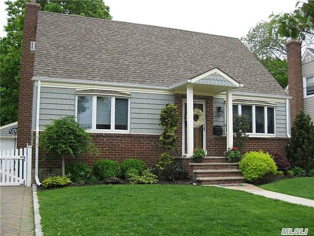 1st image of 61 Northridge Ave