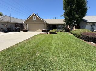 1931 S Stevenson Ct, Visalia, CA 93277