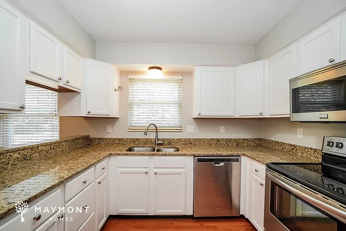 5506 Shannon Heights Blvd — Photo 8