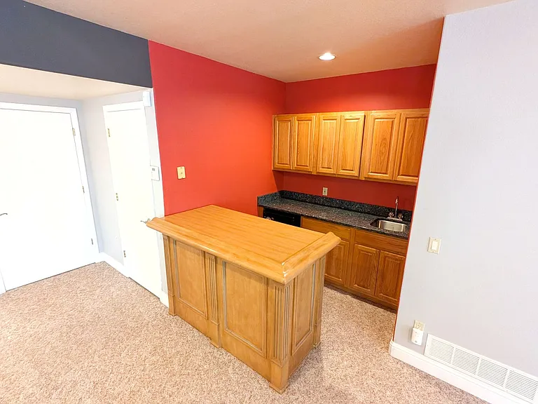 1291 Meadowlake Way — Photo 30