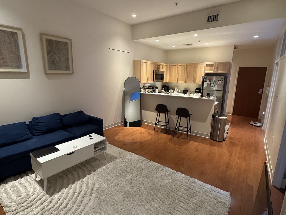 1st image of 409 Washington St #501