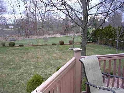 5th image of 39319 Lorien Dr