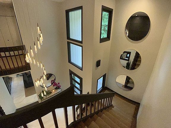 2nd image of 3327 Cheswick Dr