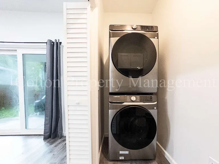 2709 Worth Dr — Photo 13