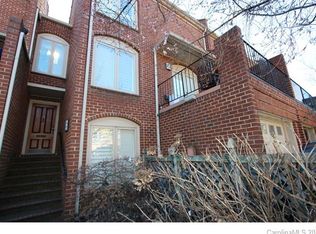 327 Settlers Ln, Charlotte, NC 28202