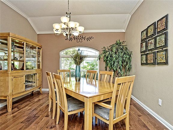 5th image of 1027 County Road 284