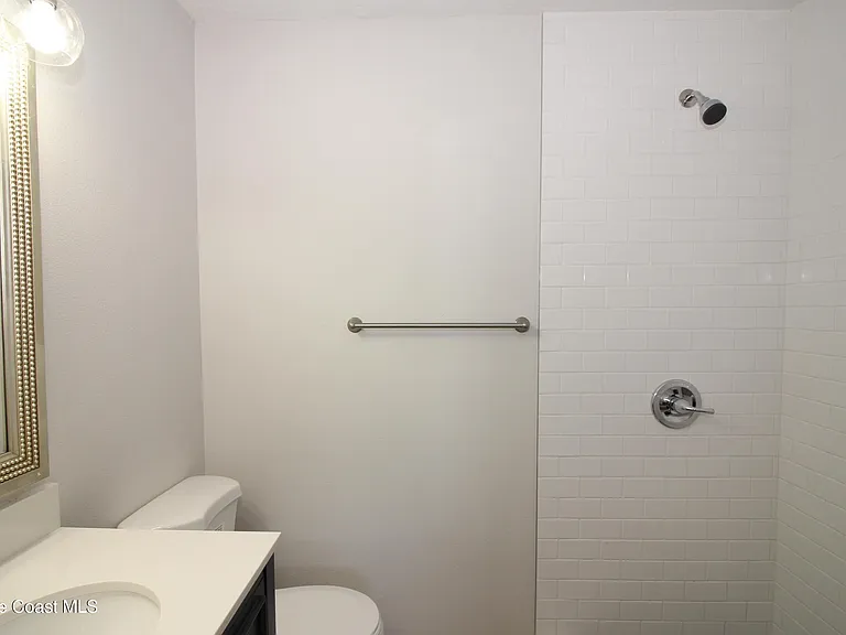 75 Rivercliff Ln — Photo 10
