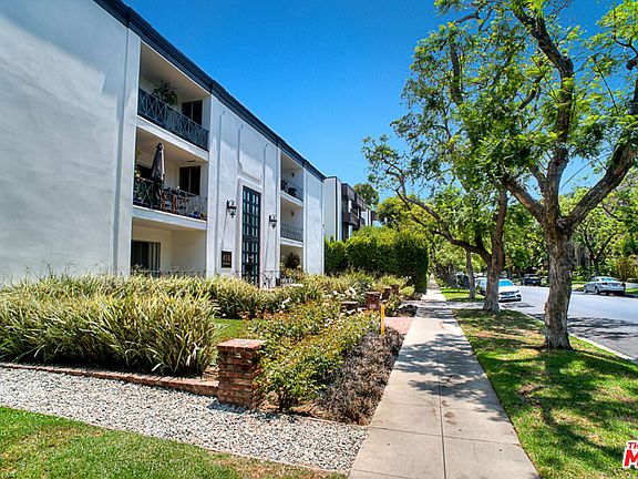 2nd image of 416 N Oakhurst Dr APT 204