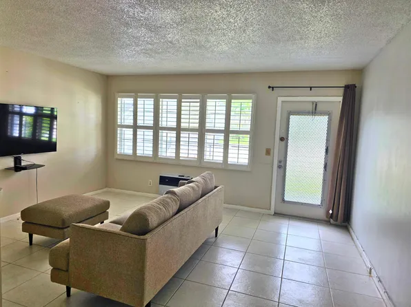 418 Tilford T #418, Deerfield Beach, FL 33442