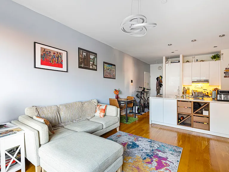 111 Monroe St #2D — Photo 7