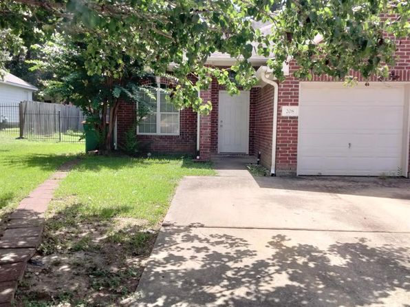208 Canterbury Dr
