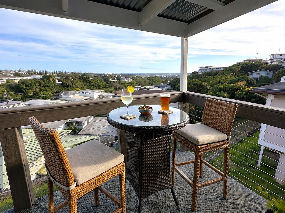 Enhanced Virtual Staging Image