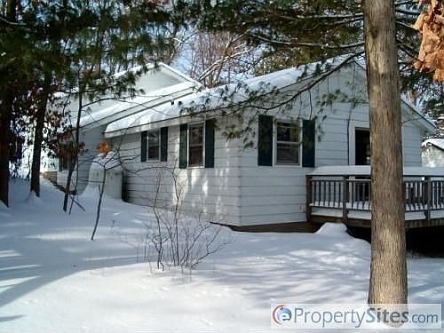 3rd image of 2540 Island Dr