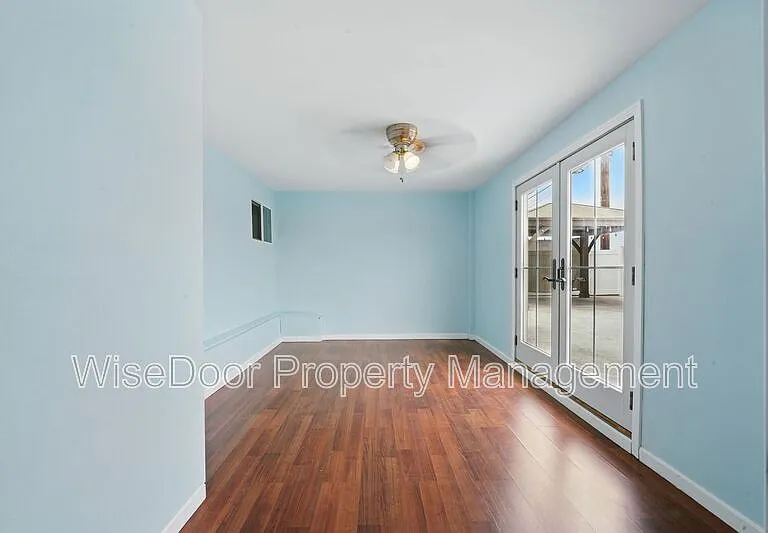 387 E Nubia St — Photo 13