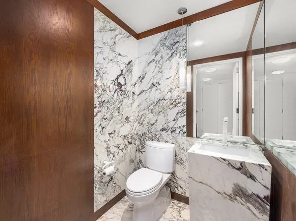 35 West 15th Street image 15 of 15