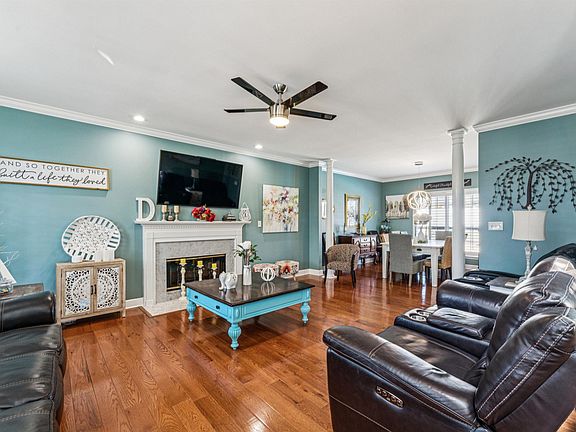 3rd image of 1950 Pleasant Ridge Loop