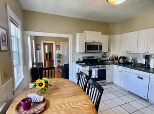 8 Fuller St #5, Waltham, MA 02453
