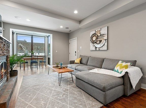 3rd image of 2438 W Bloomingdale Ave #2