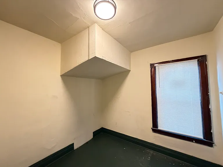 67 Barton St #1 — Photo 10