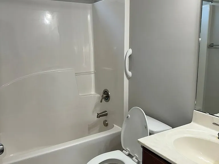 428 Satterfield Dr — Photo 13