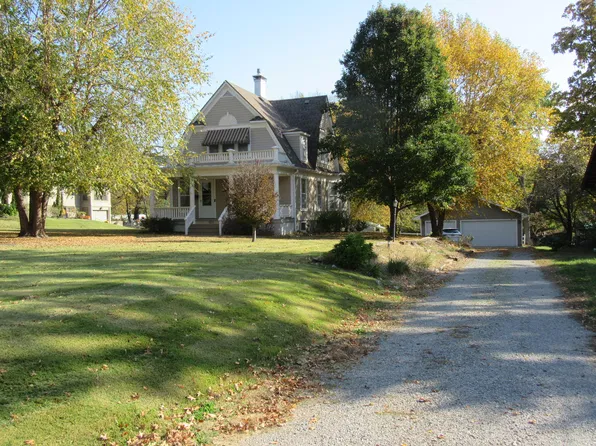 520 Brunswick St, Marshall, MO 65340