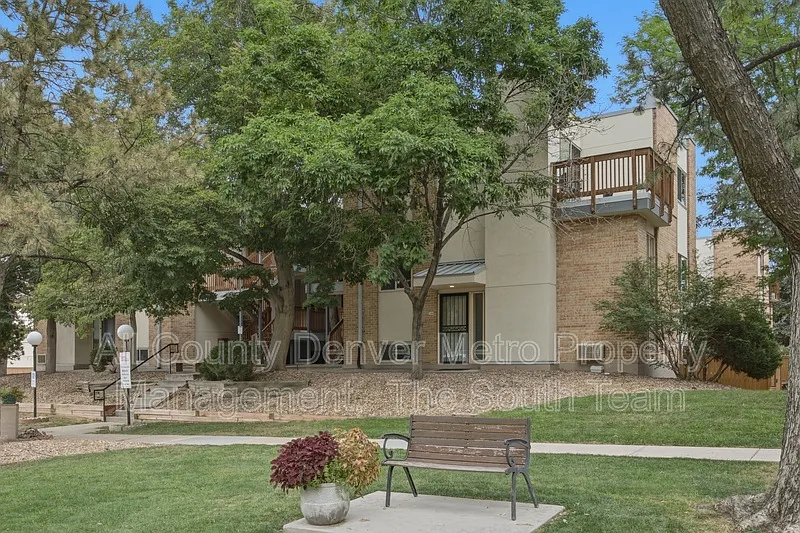 2835 S Monaco Street Pkwy #108