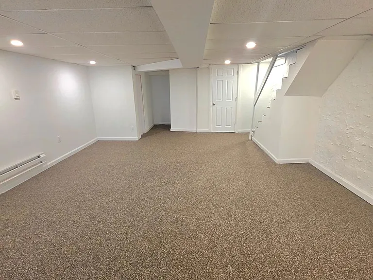 1108 E Stafford St — Photo 26