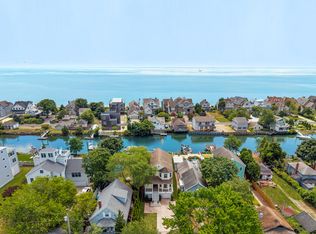 73 Old Dam Rd, Fairfield, CT 06824