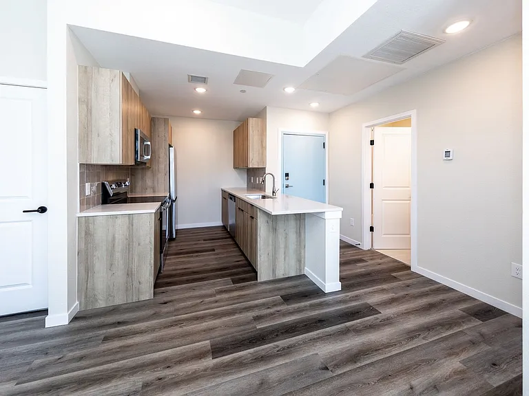 810 S Weber St — Photo 43