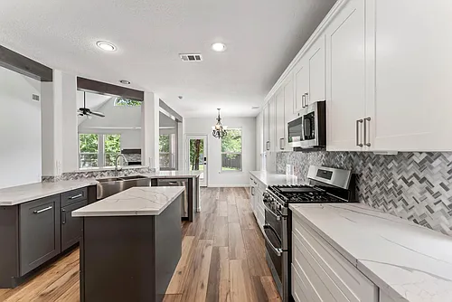 2 Granite Path Pl Photo 1