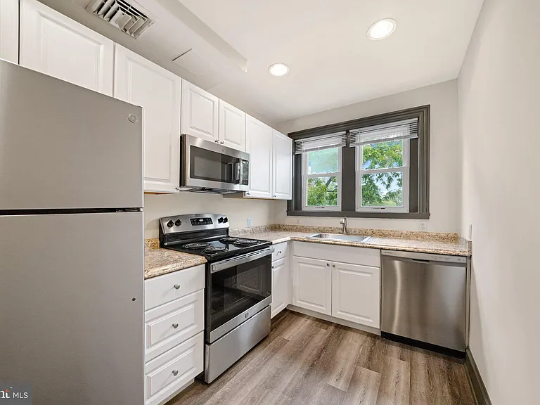 119 S Broad St #4 — Photo 3