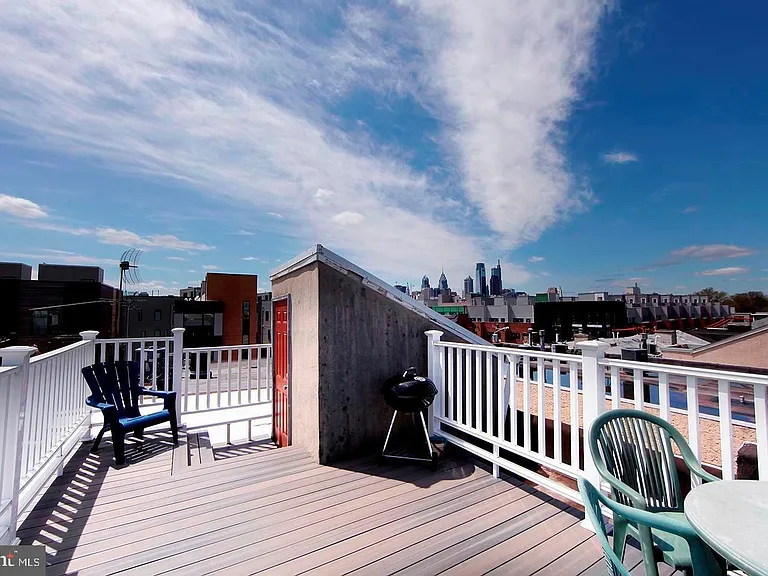 443 Fairmount Ave #D — Photo 11