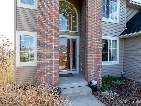 3rd image of 5748 Elbe Ct SW