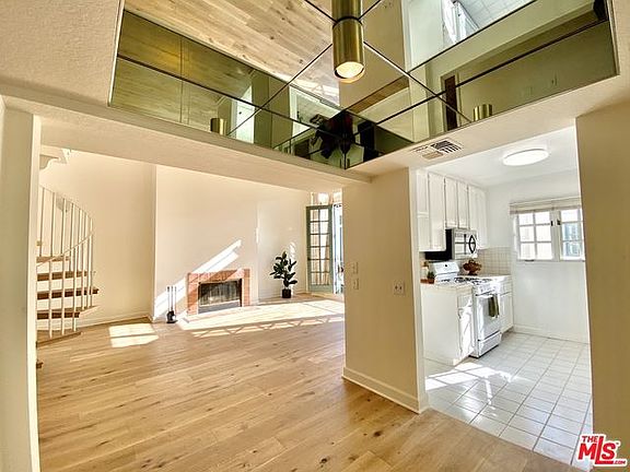 5th image of 1123 N Flores St APT 20