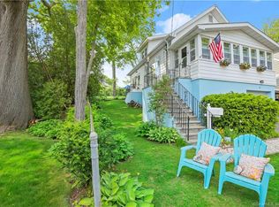 42 Creeland Ave, Milford, CT 06460