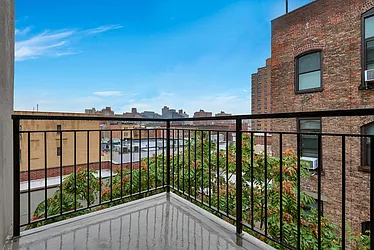 Rented by Safdie Realty Group