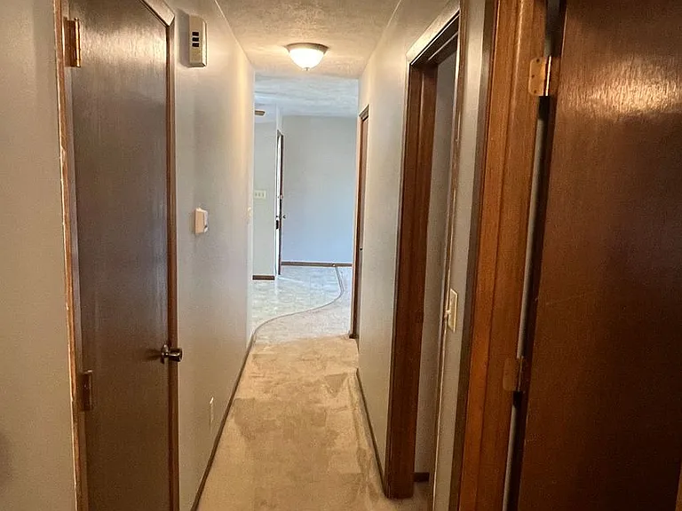 3027 W Capital Ave #33 — Photo 4