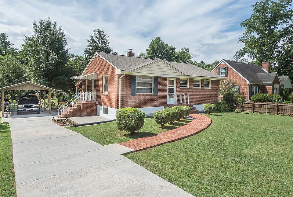 1st image of 813 Hugh Ave