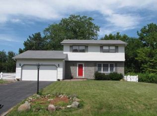 2416 Deerpath Dr, Lindenhurst, IL 60046