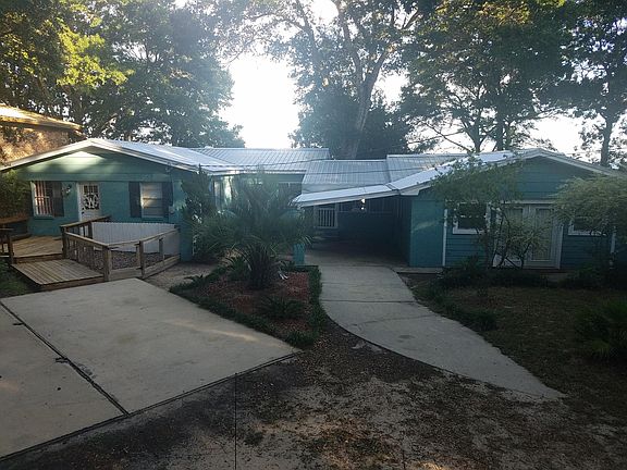 3rd image of 86 Yacht Club Dr