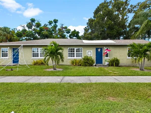 1401 52nd St S, Gulfport, FL 33707