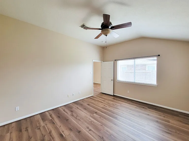 18446 S Wimbledon Dr — Photo 21
