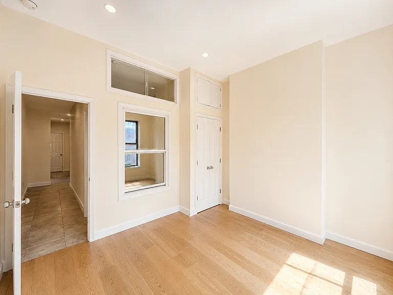 745 9th Ave #5N — Photo 8