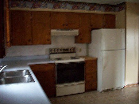 3rd image of 1312 Lake Manor Dr