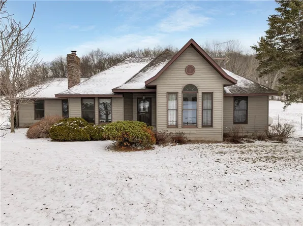 36437 N Schon Hollow Road, Whitehall, WI 54773
