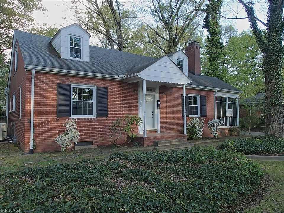 1st image of 304 N Elam Ave